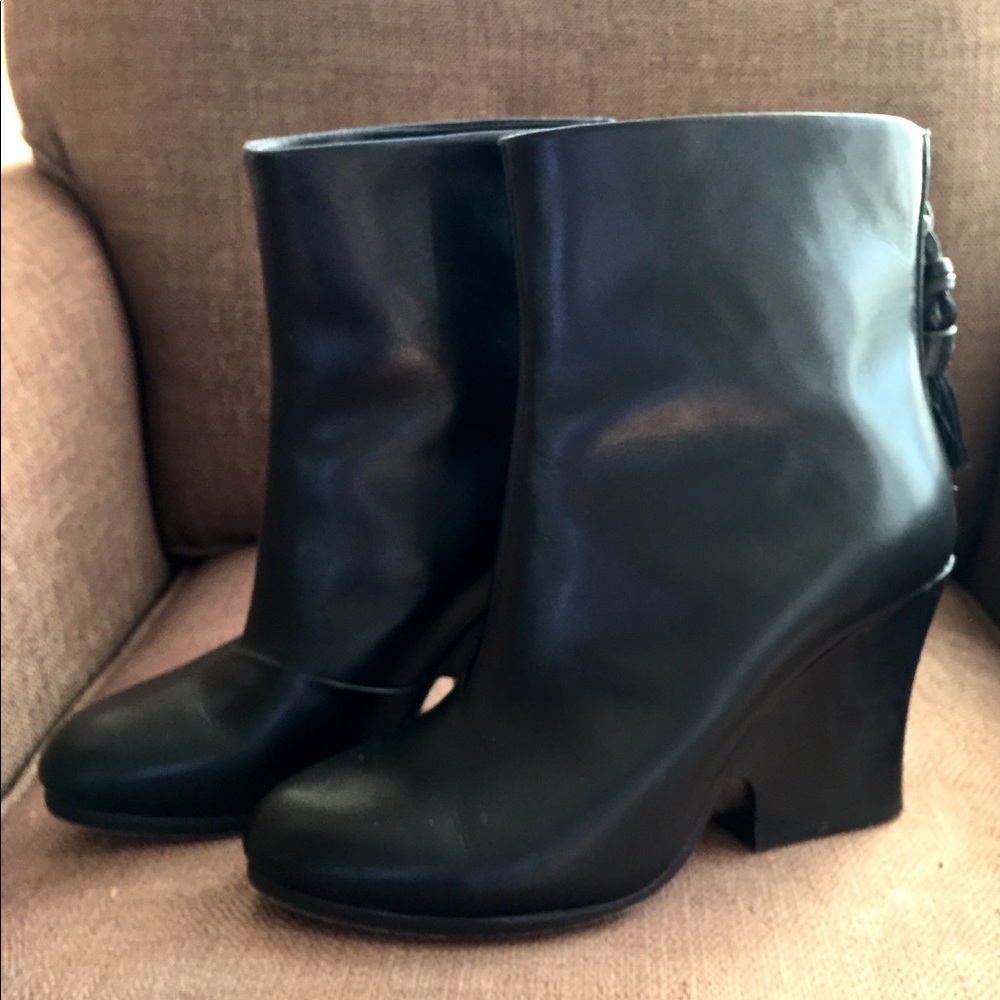 Rag and Bone  black leather wedge ankle boot